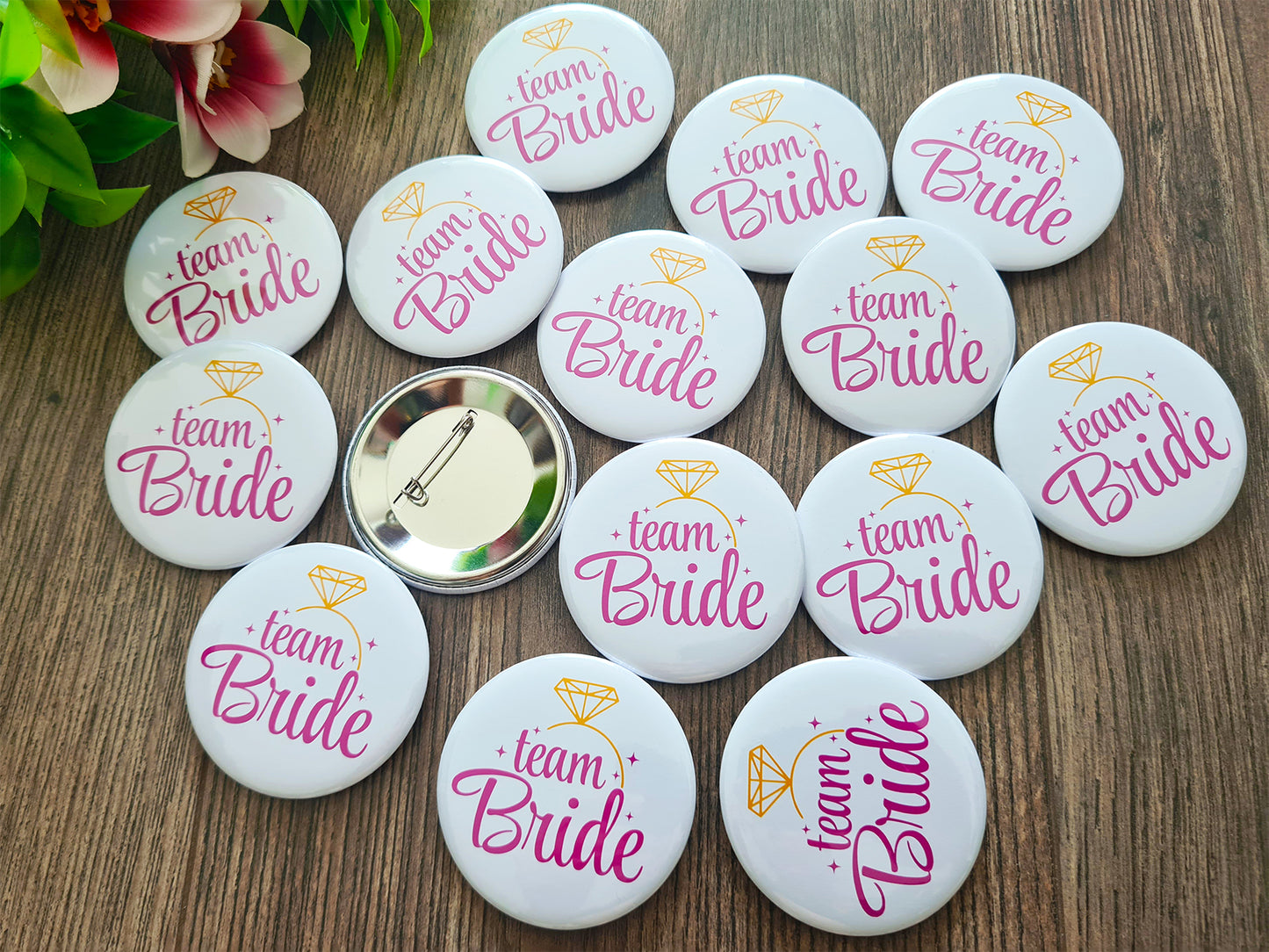Team bride lánybúcsús kitűző