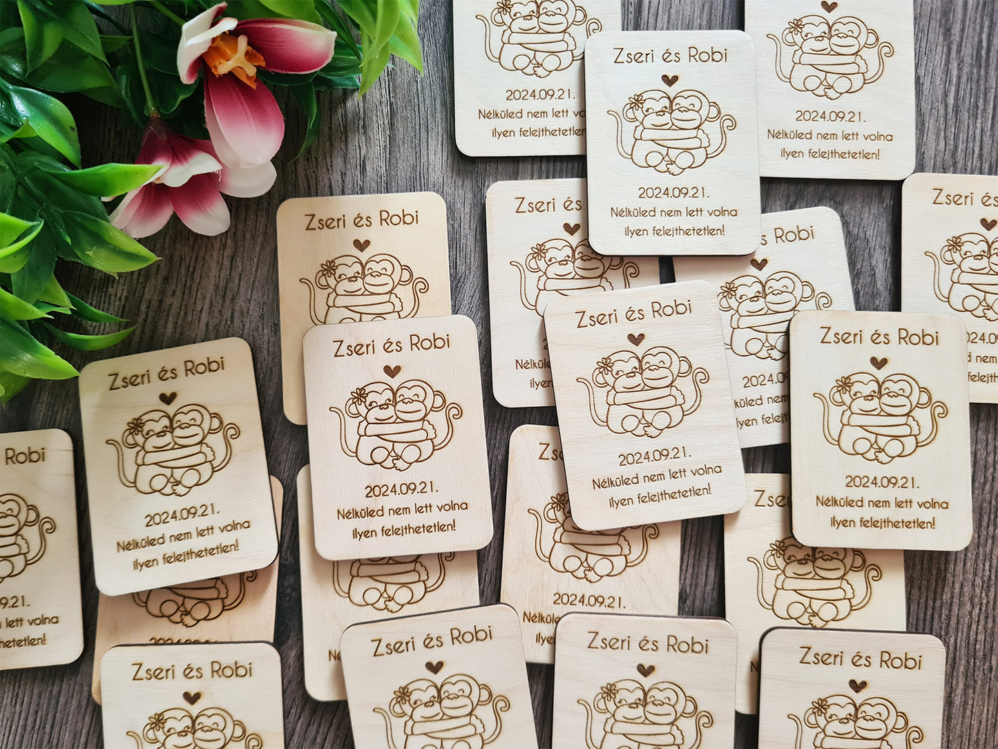 Gravírozott fa téglalap hűtőmágnes köszönetajándék